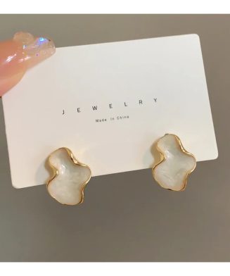 ALI EXPRESS - Boucles d’oreilles géométriques dorées – Élégance moderne et tendance féminine