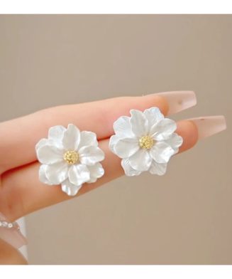 ALI EXPRESS - Boucles d’oreilles fleur camélia blanche