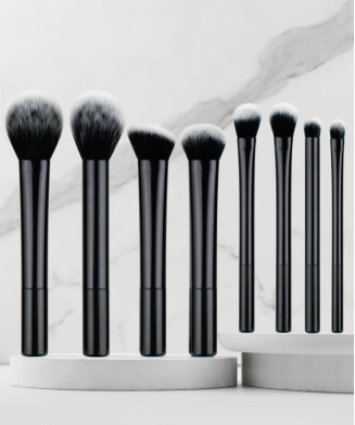 SHEIN - Kit 8 pinceaux maquillage noirs brillants