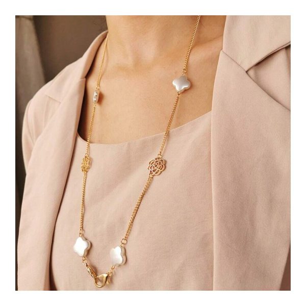 SHEIN - Chaîne de lunettes dorée – fleur de camélia 3